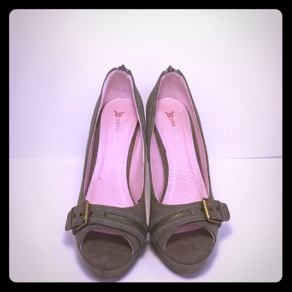 Womens Shoes